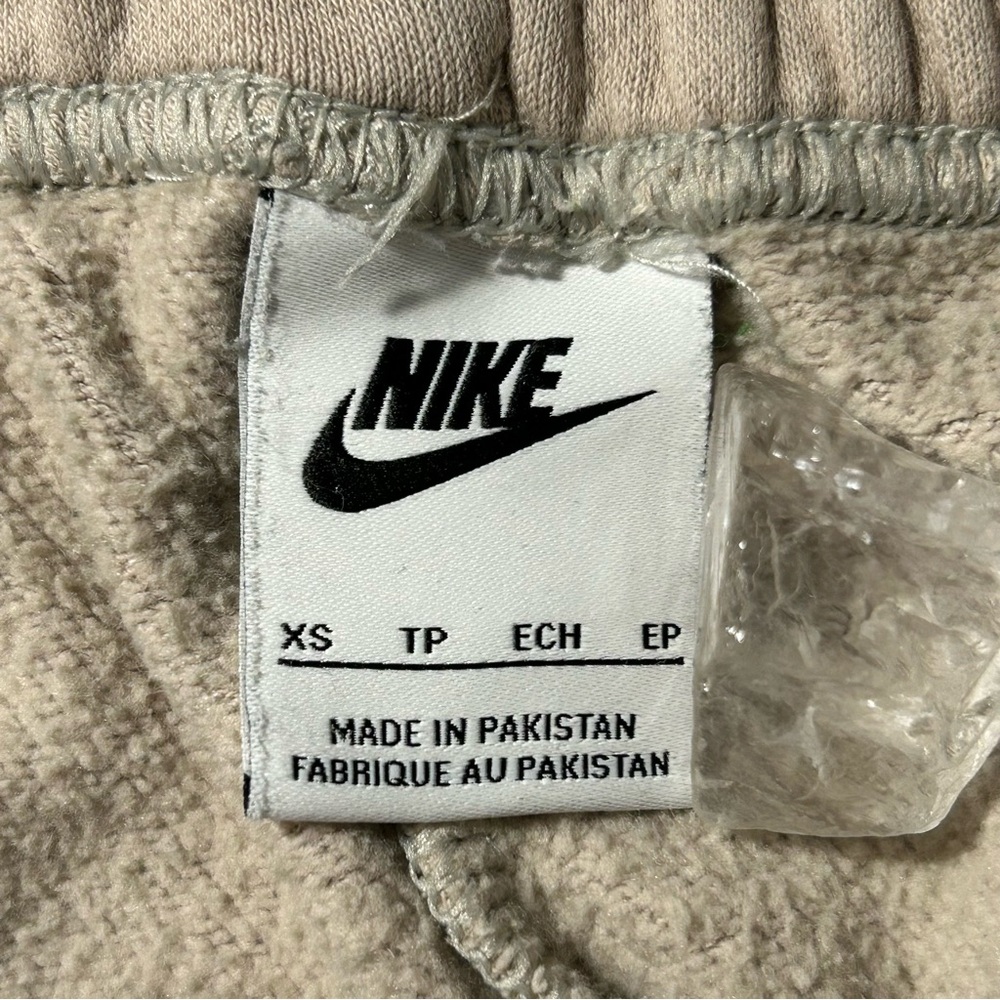 Nike Sportswear Essential Womens Fleece Joggers Cream BV4089-236 Loose Fit Sz XS - Picture 7 of 8